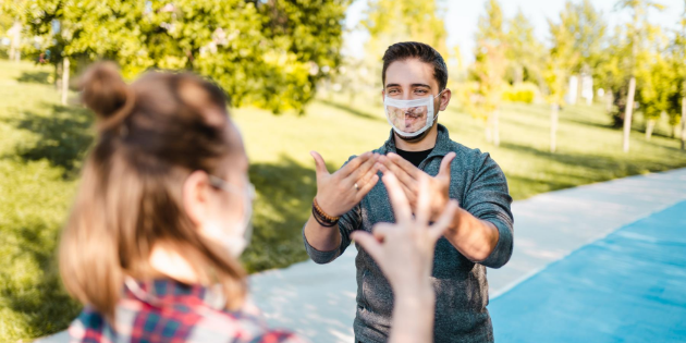 Les 1ers masques transparents français bientôt commercialisés