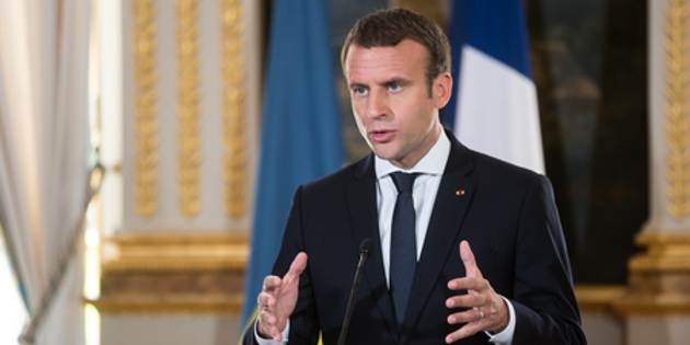 « J’invite le candidat malentendant à s’équiper à moindres frais », Emmanuel Macron se sert du 100% santé pour étriller Eric Zemmour