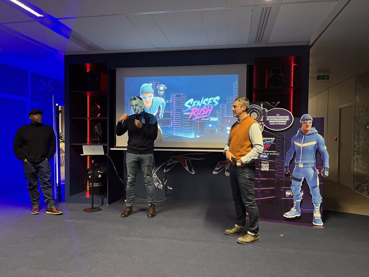 Lancement de Senses Rush, jeu Fortnite Krys, 8 janvier 2026. A droite, Bruno Censier, directeur de la marque Krys optique et audition, dans le locaux de GamersOrigin, qui a développé le jeu.